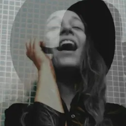 Photo of Lauren Covey